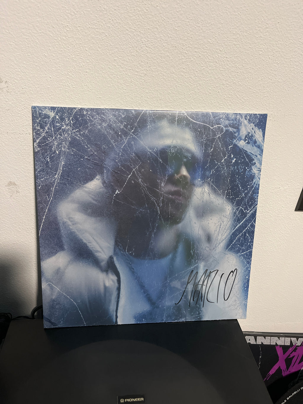 Mario 3, autografato (Low red)