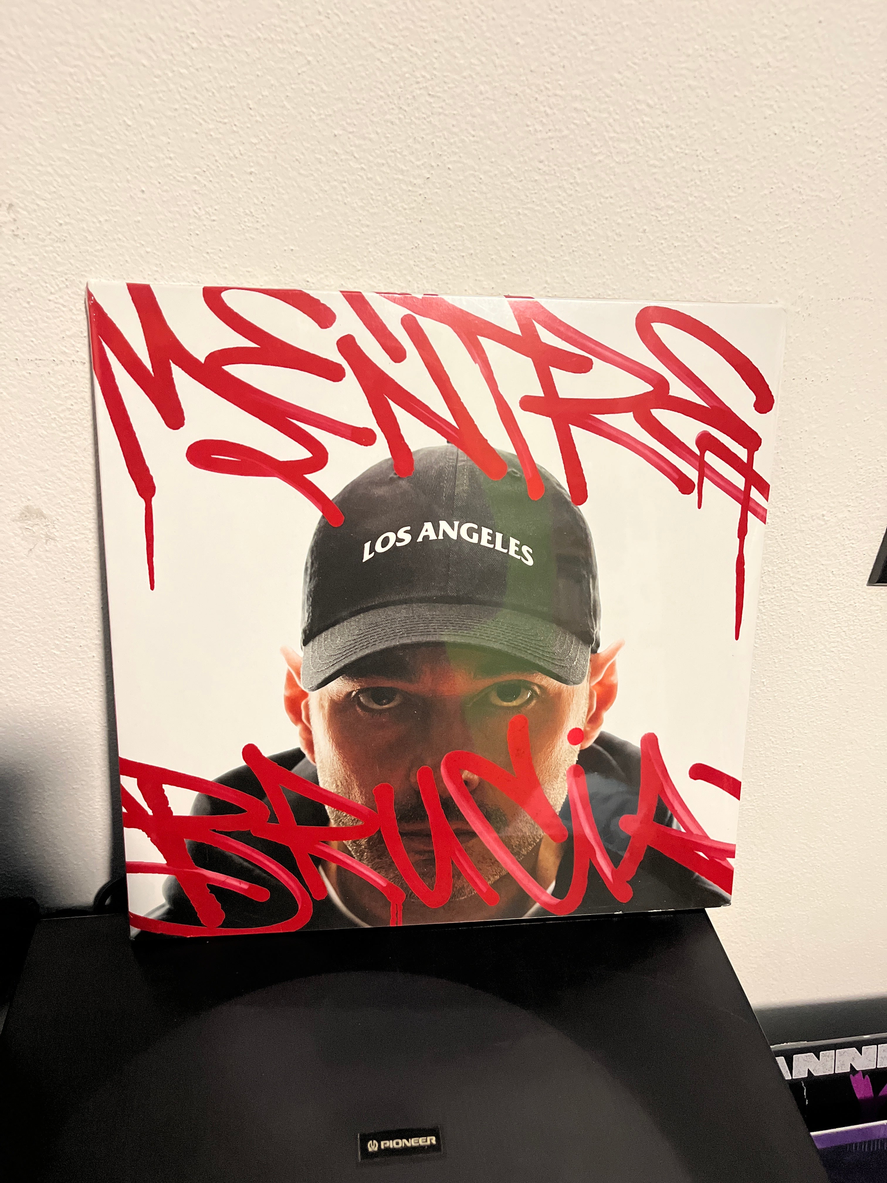 Mentre los angeles brucia (Fabri fibra)