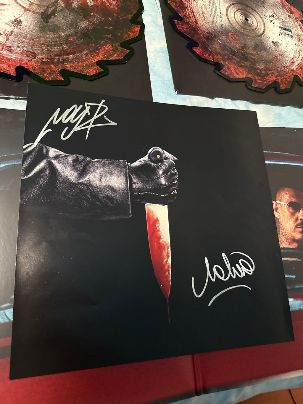 CVLT, autografato, seghettato (Salmo, Noyz narcos)