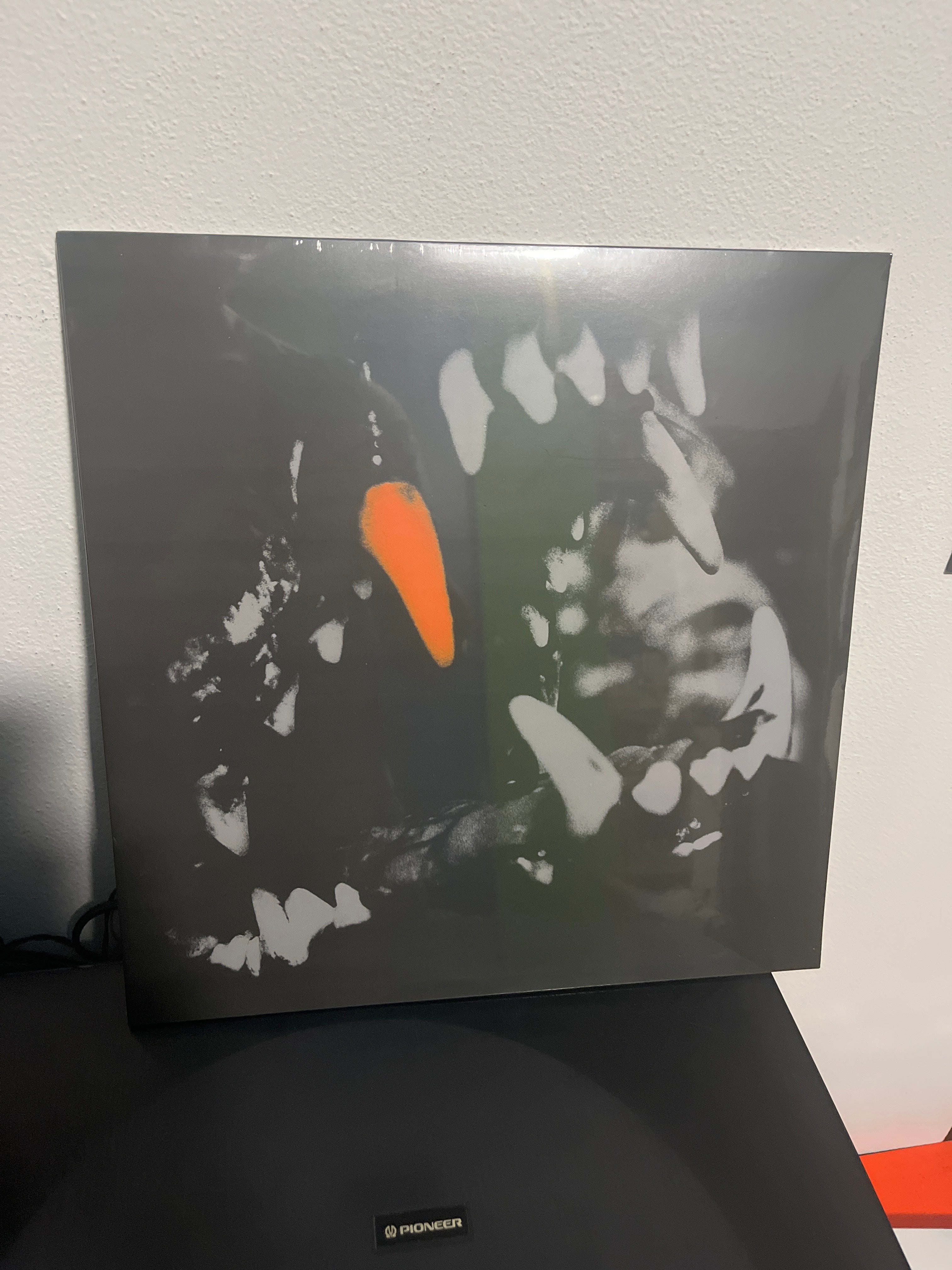 Ostil3, autografato arancione (333 mob)