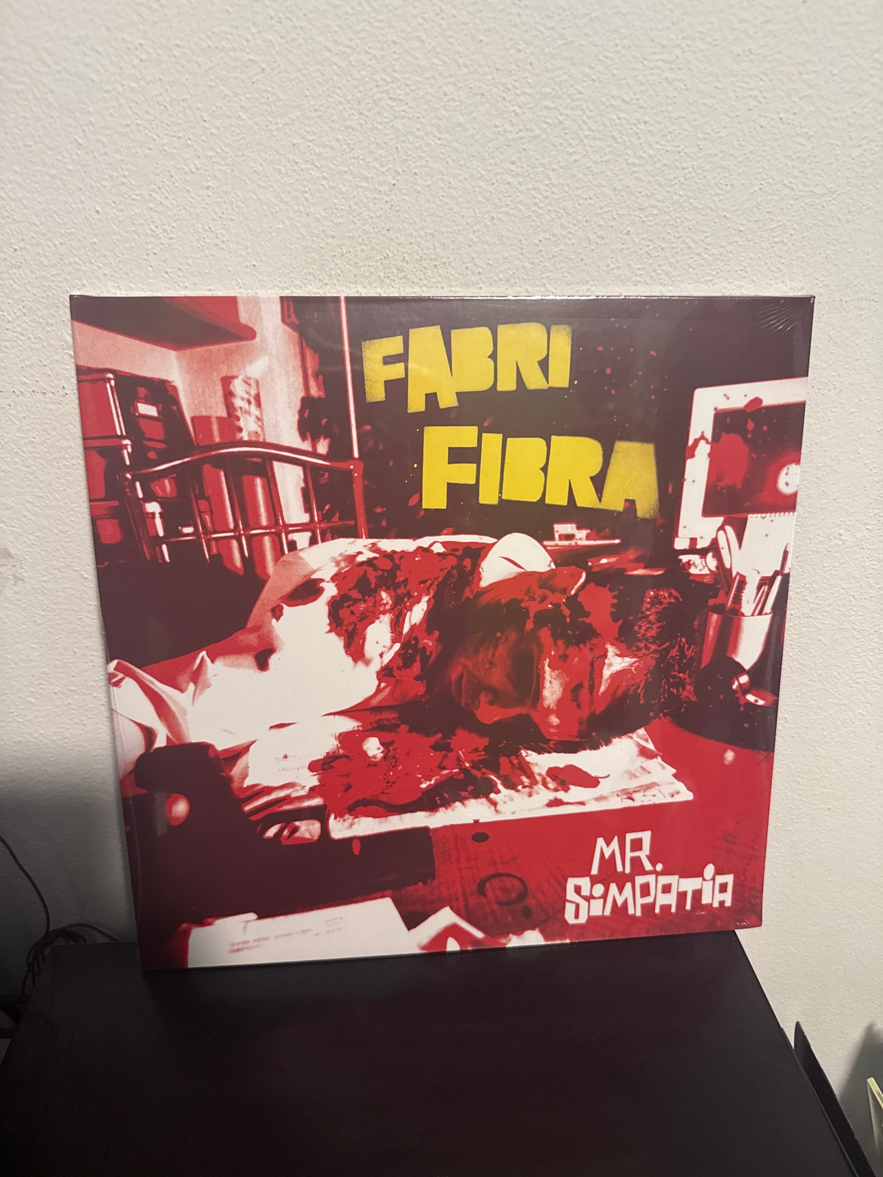 Mr. simpatia (Fabri fibra)