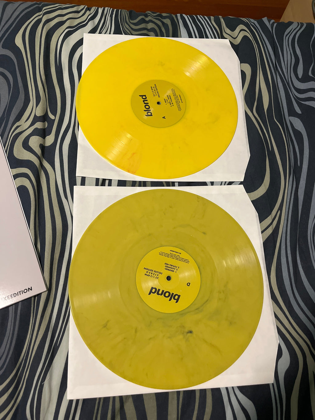 Blonde, vari colori (Frank Ocean)