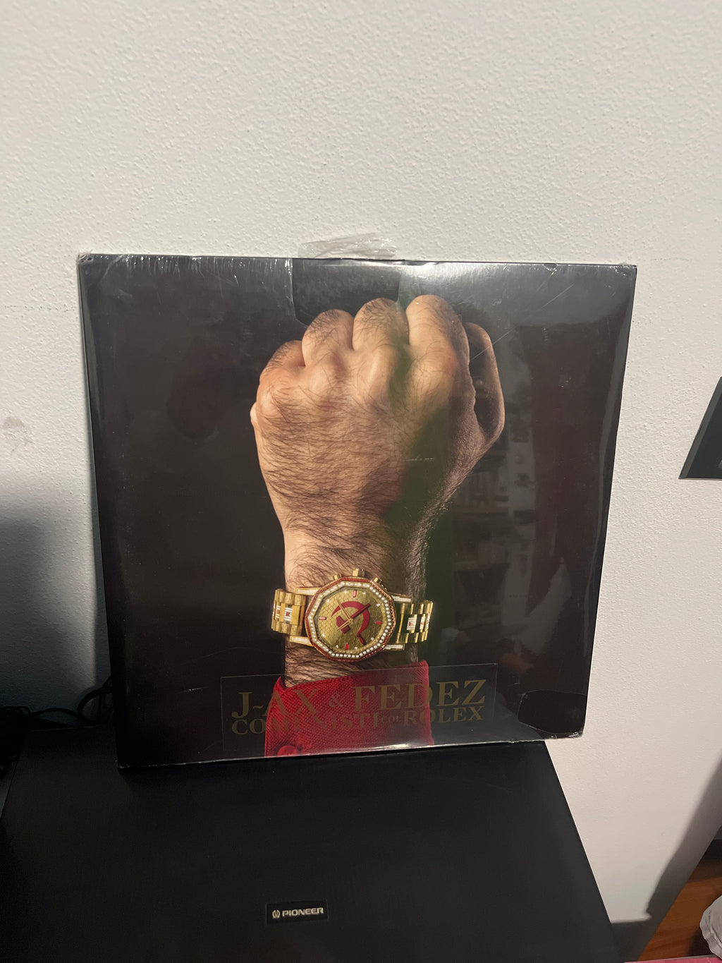 Comunisti col rolex (J-ax, Fedez)
