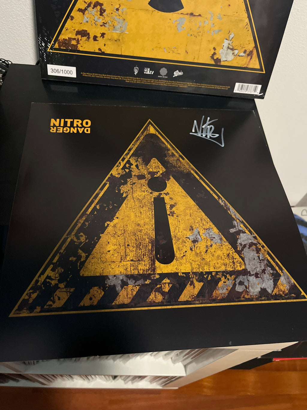 Danger, autografato (Nitro)