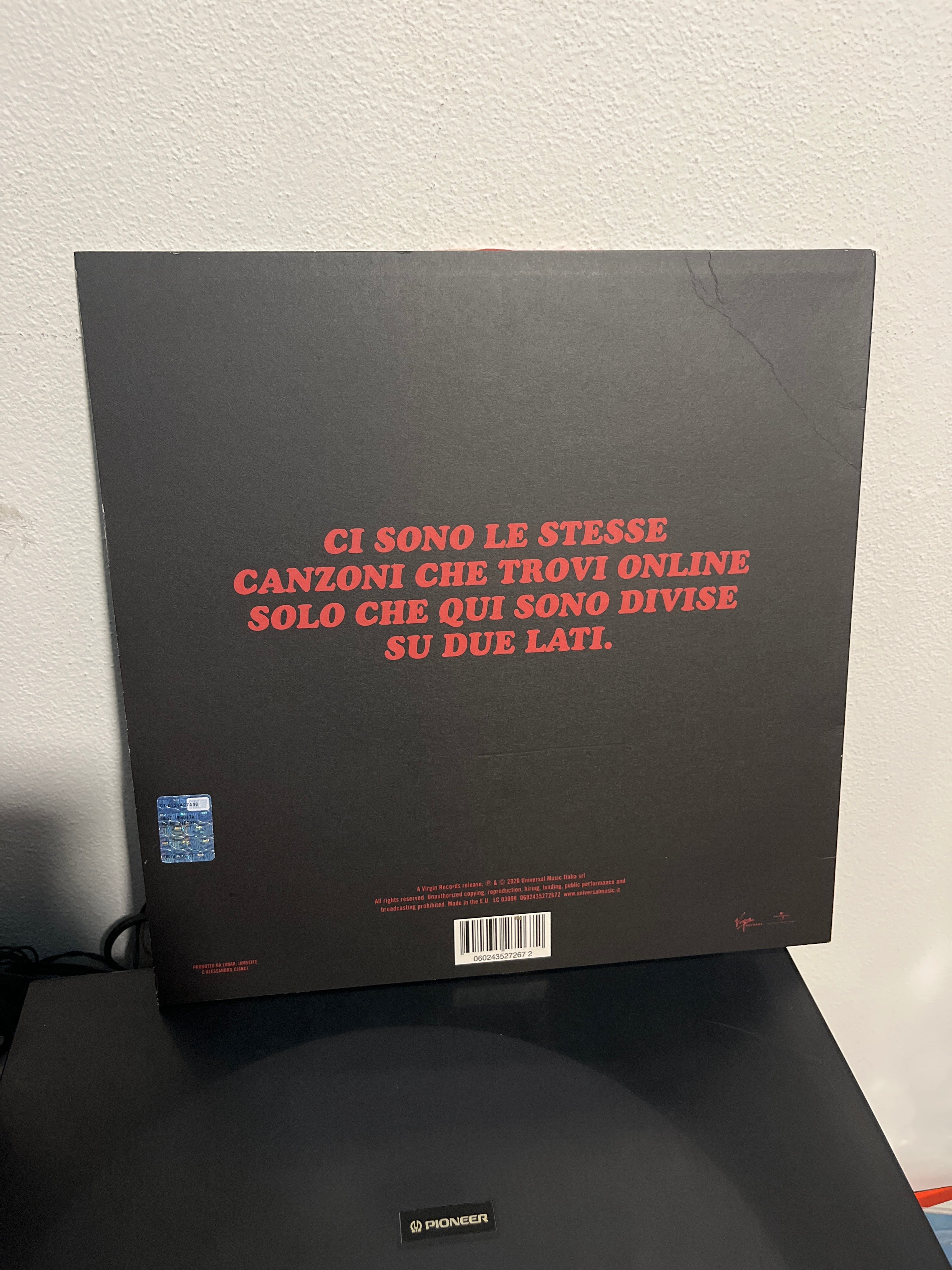 Mente nessuno guarda (Mecna)
