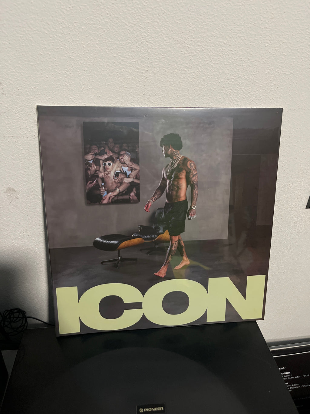 Icon (Tony effe)