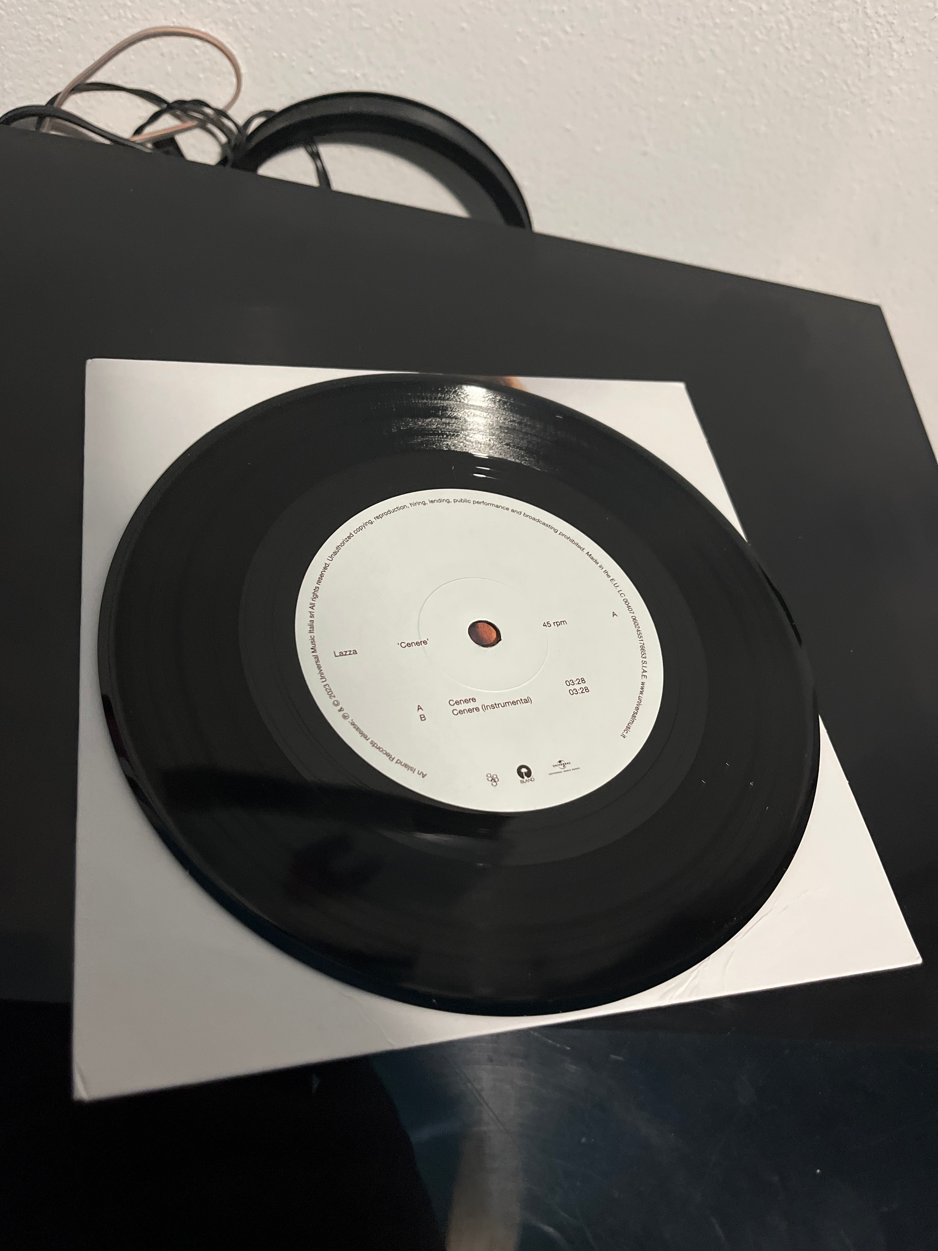 Cenere, 45giri (Lazza)