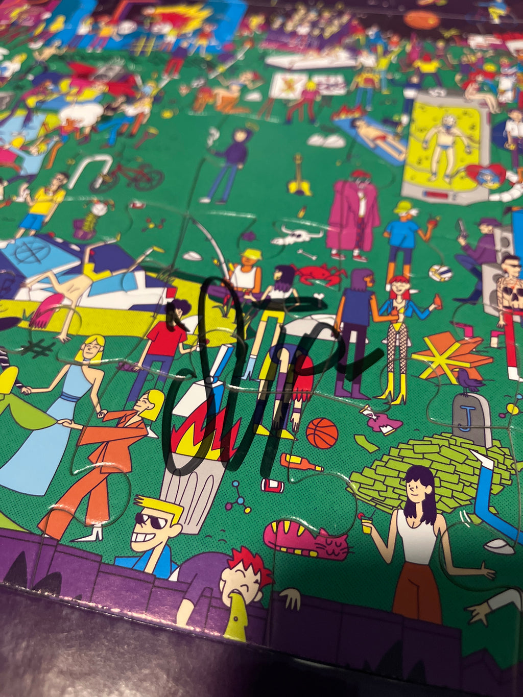 Carattere speciale, puzzle box autografato (Thasup)