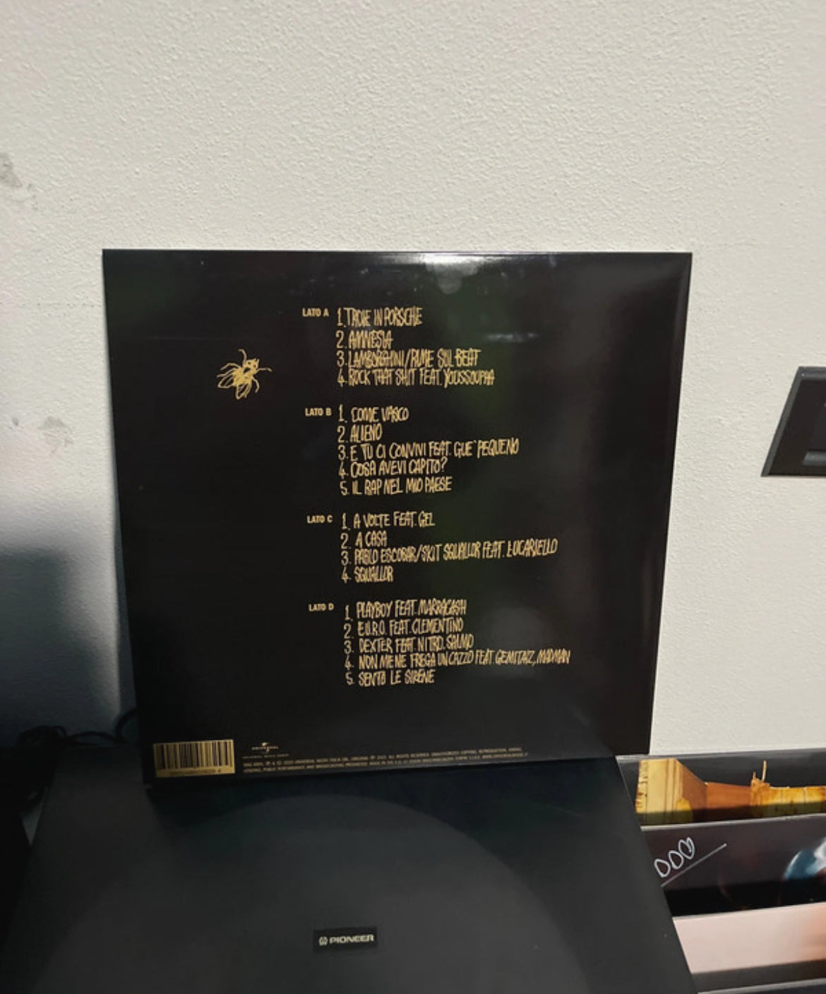 Squallor (Fabri fibra)